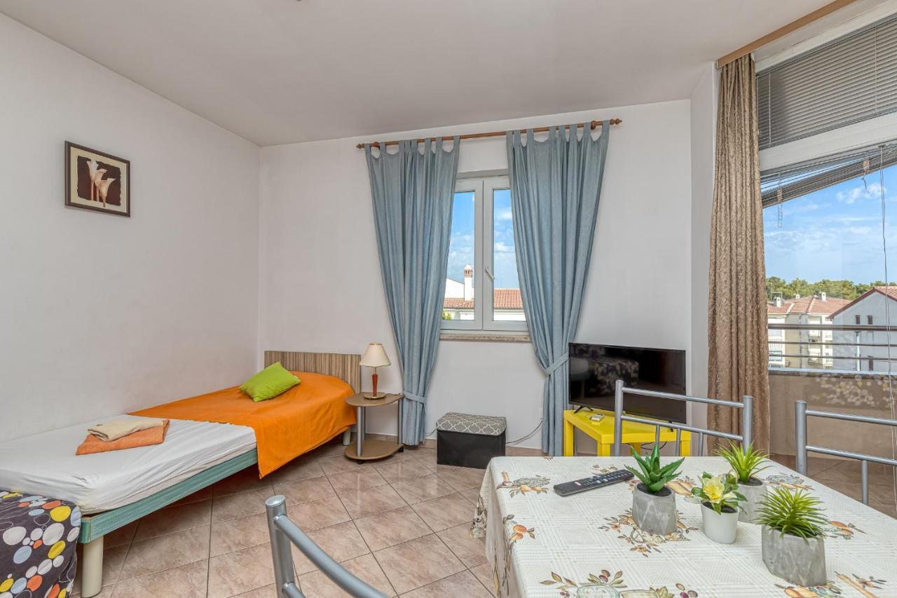 Sunrise Apartments Rovinj Exteriör bild